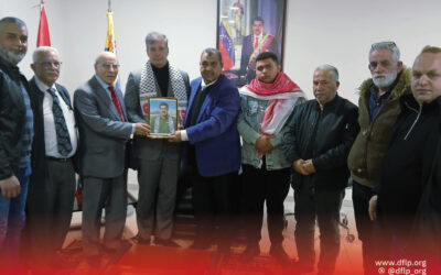 الديمقراطية في زيارة تضامنية إلى السفارة الفنزويلية: دعوة إلى أوسع حركة تضامن مع فنزويلا وللإفراج عن الرئيس مادورو وزوجته